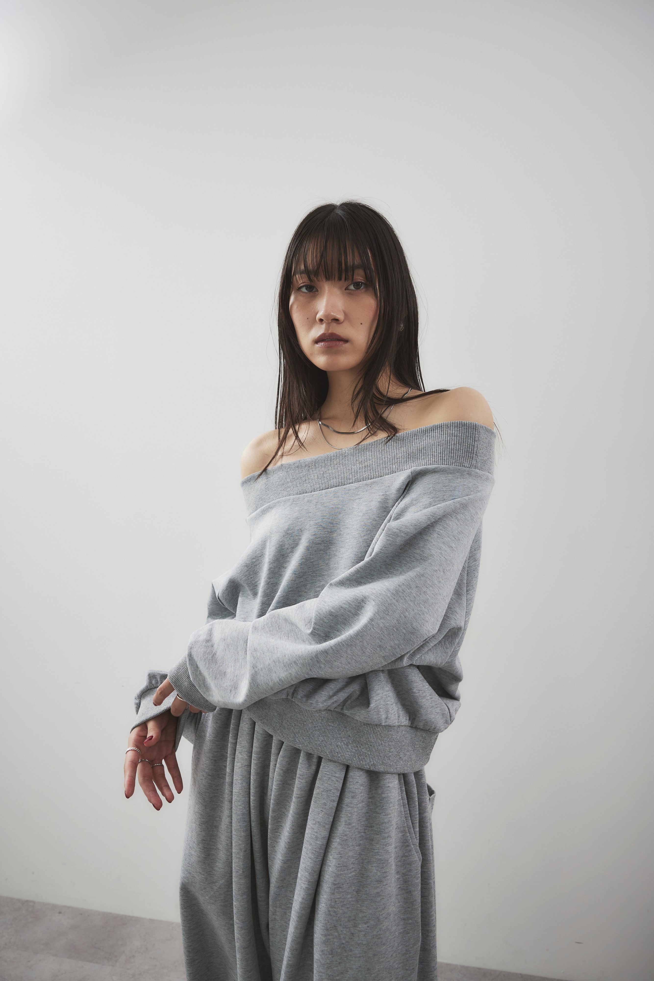 Sweatshirt-touch off-shoulder tops
