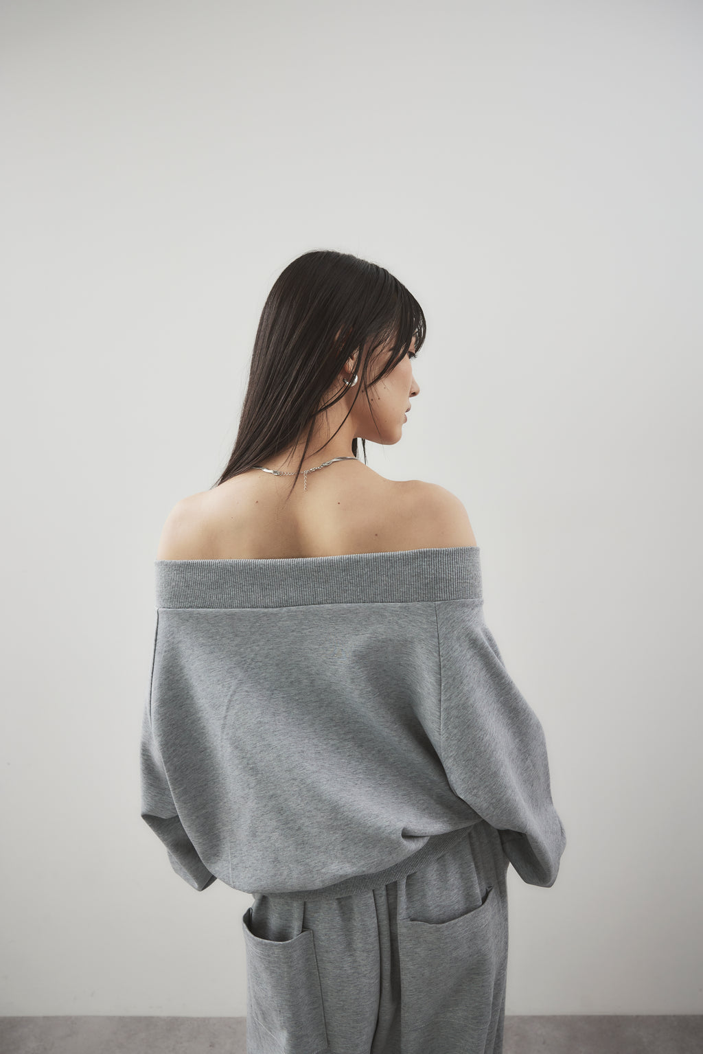 Sweatshirt-touch off-shoulder tops