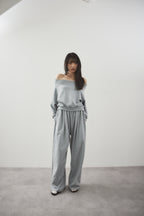 Sweatshirt-touch off-shoulder tops