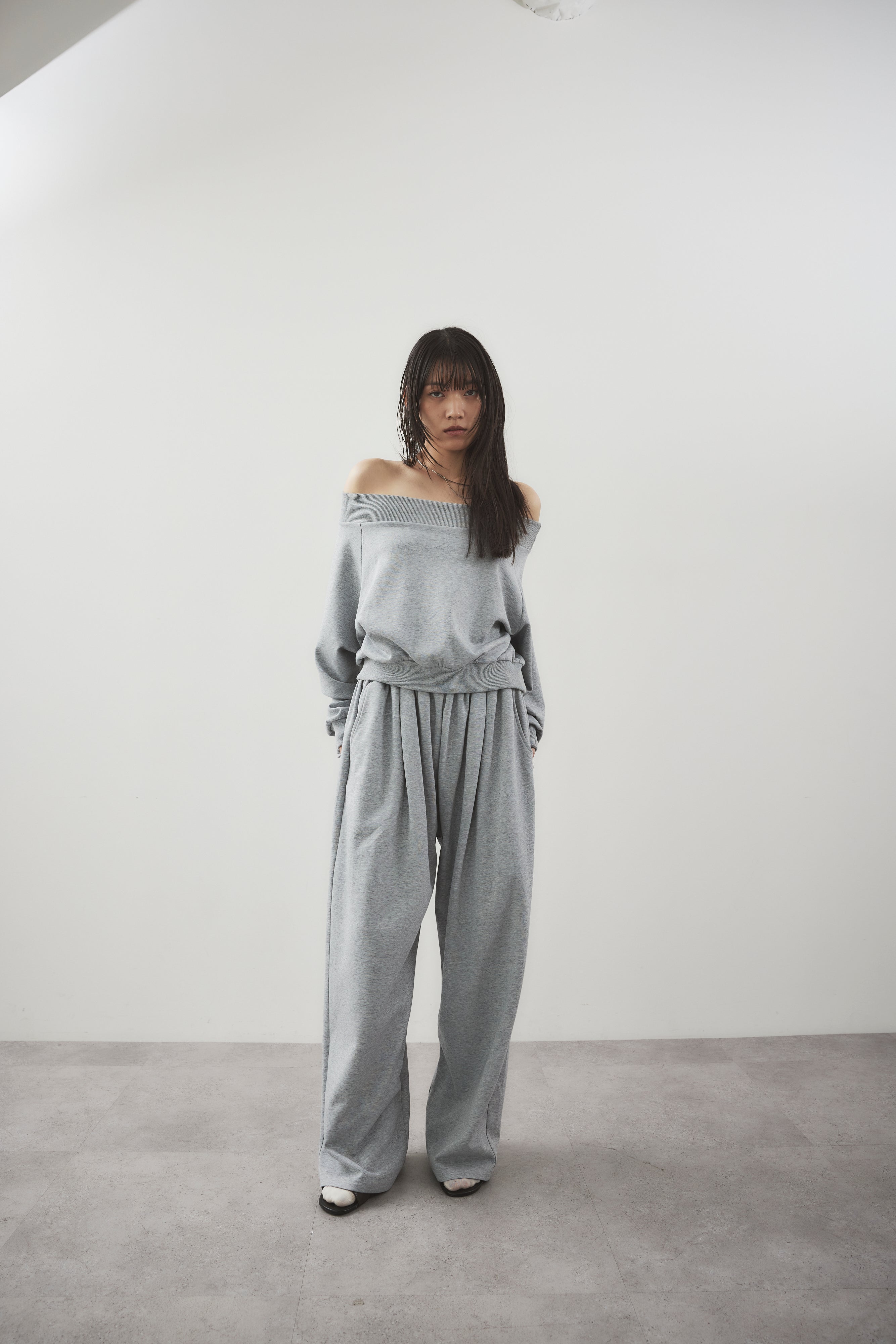 Sweatshirt-touch off-shoulder tops