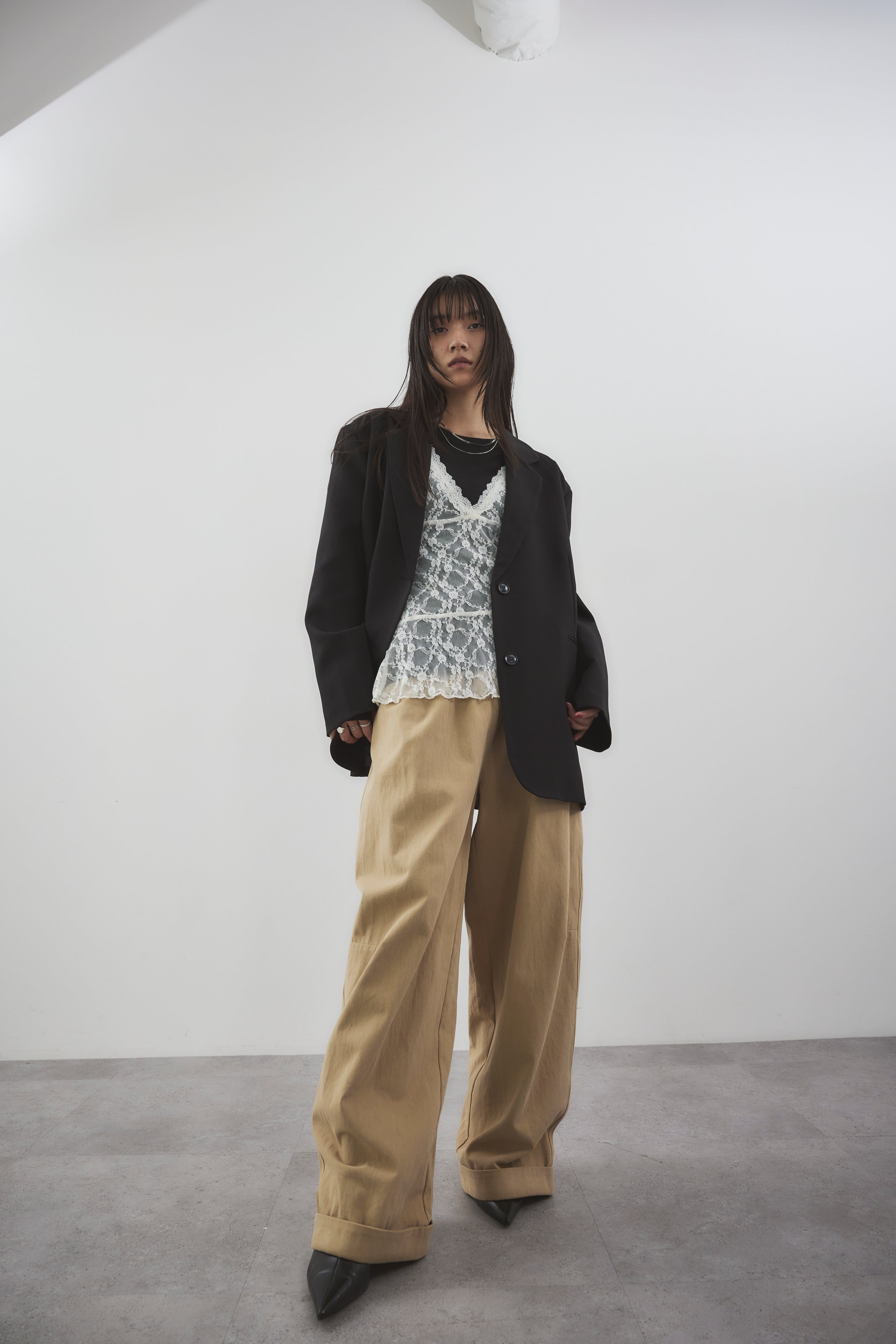 Cotton roll-up curved pants