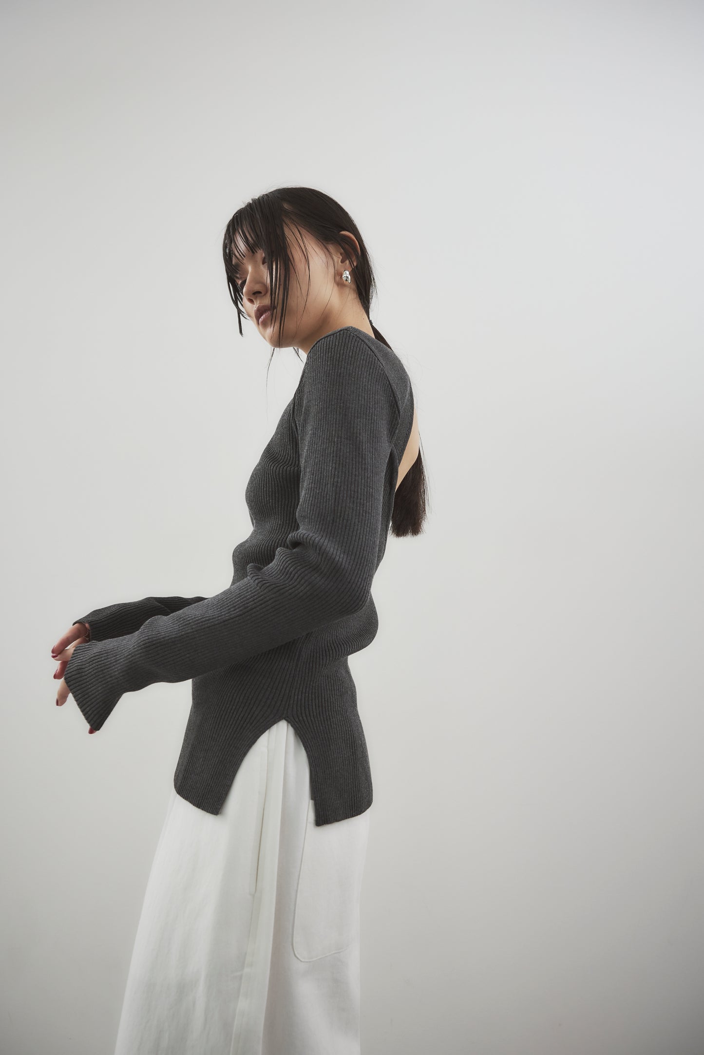 Back open rib knit