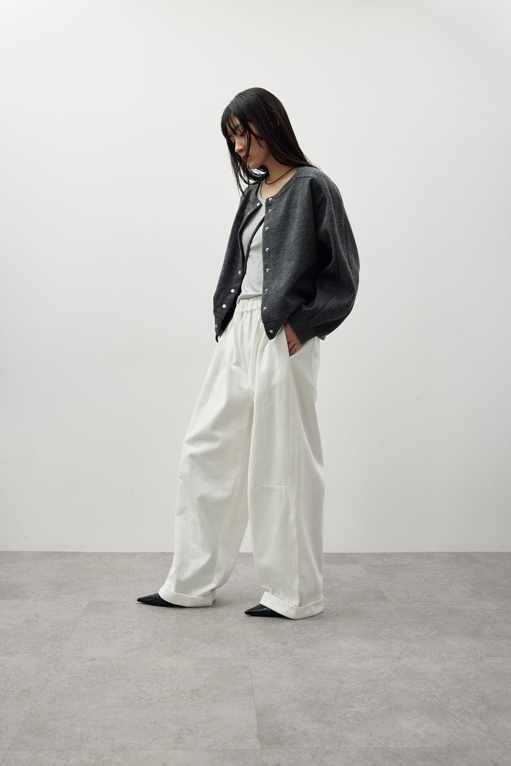 Cotton roll-up curved pants