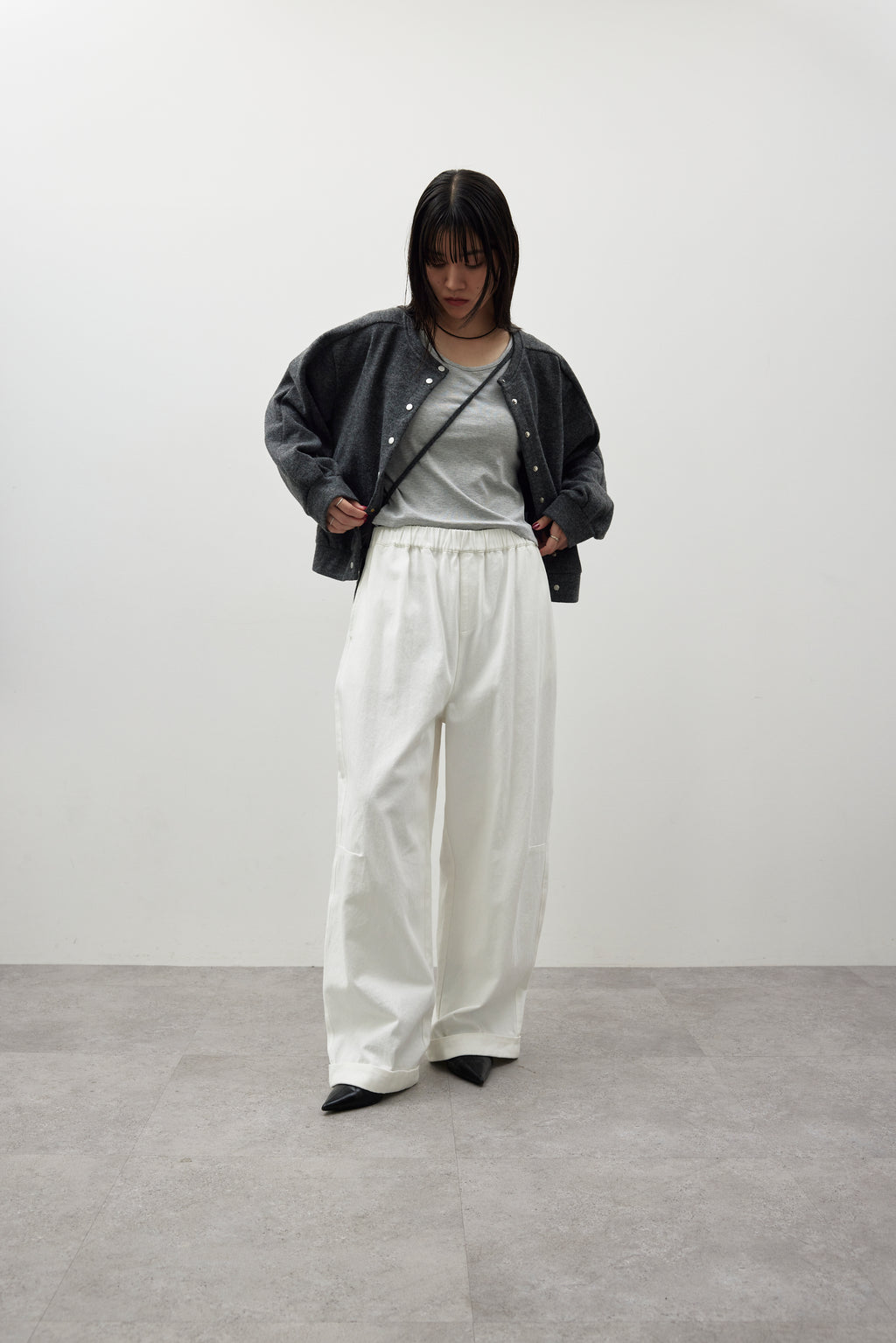 Cotton roll-up curved pants