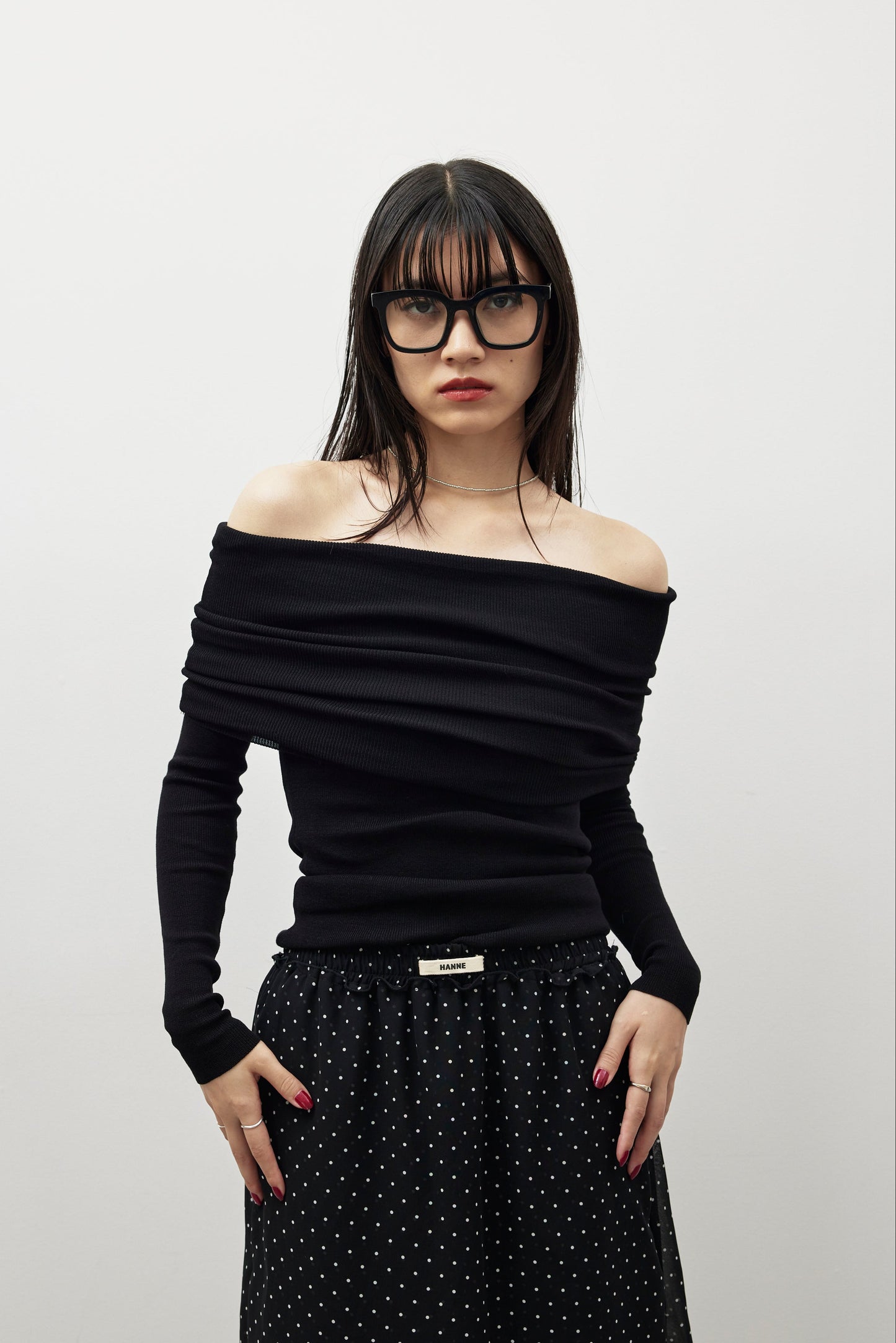 Off-shoulder knit tops