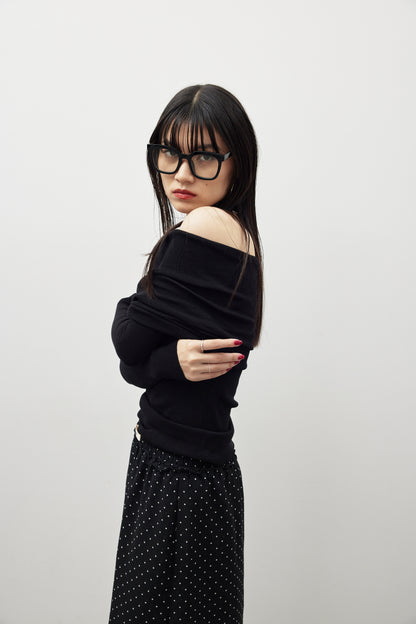 Off-shoulder knit tops