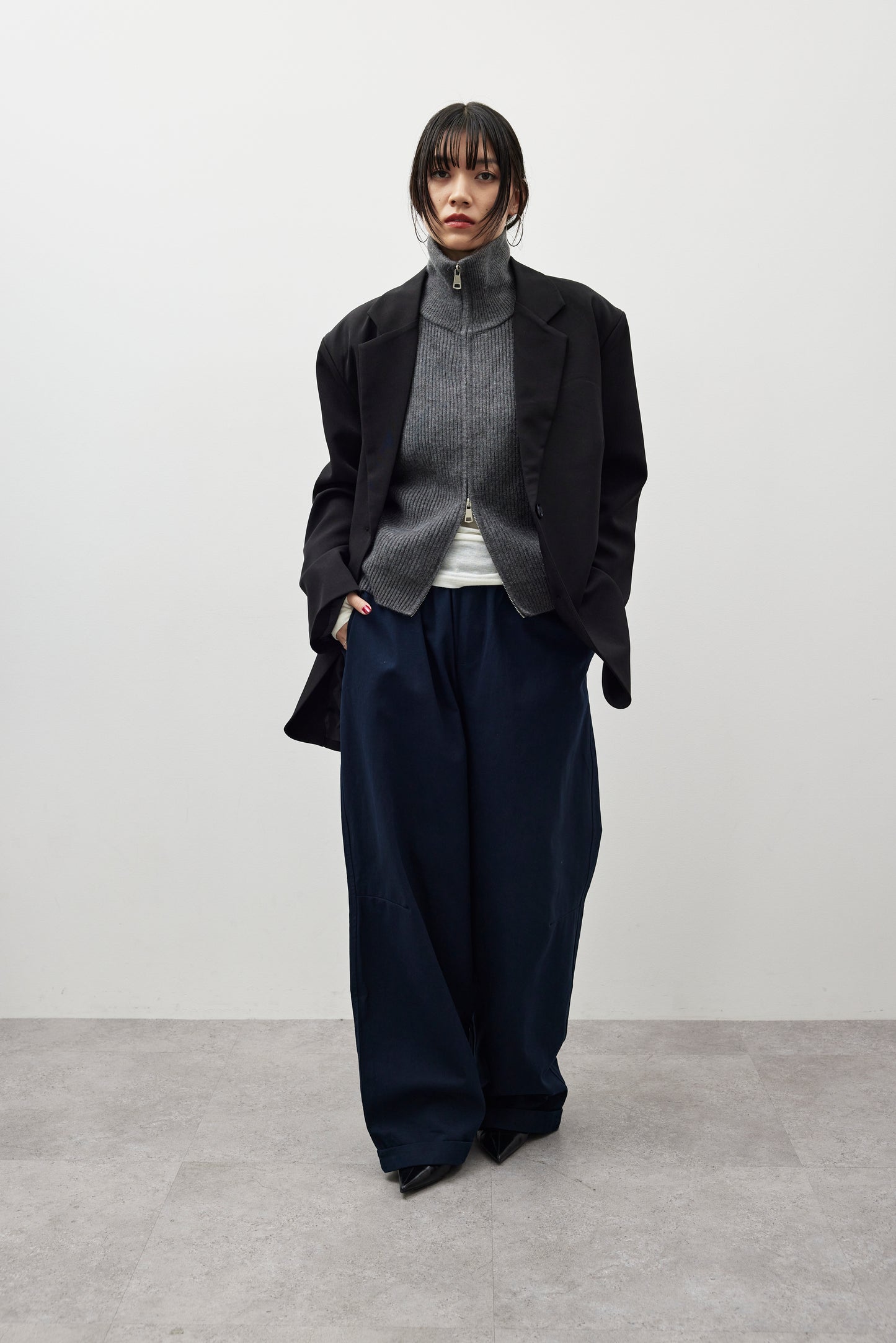 Cotton roll-up curved pants