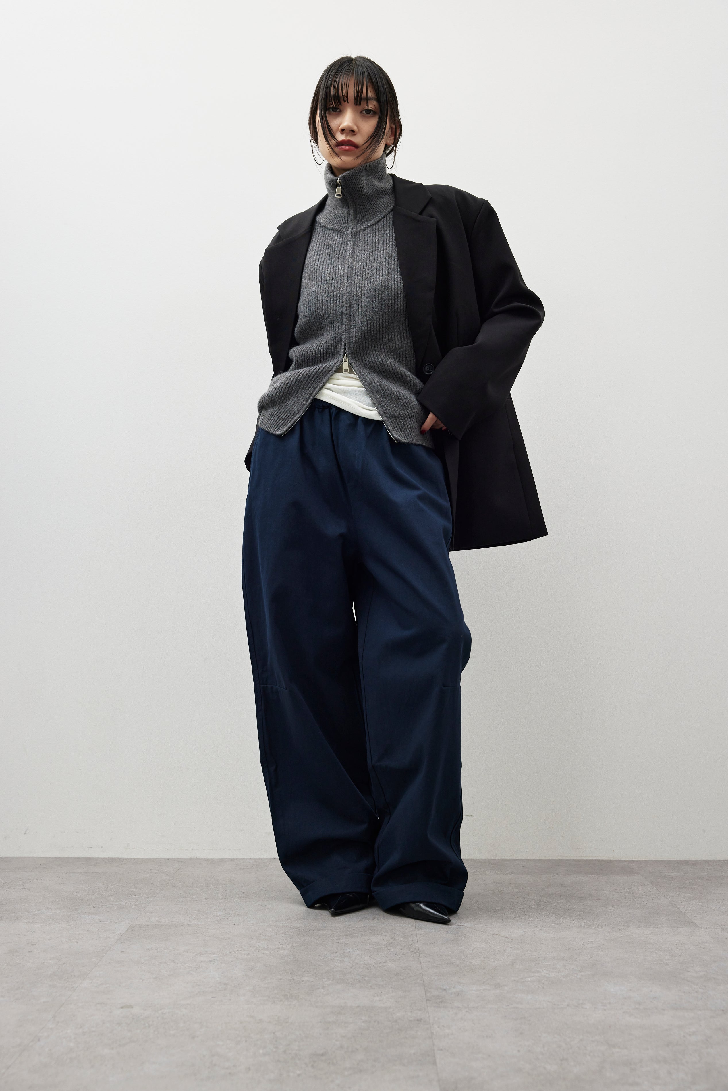 Cotton roll-up curved pants