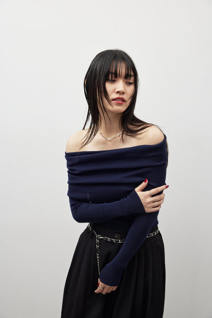 Off-shoulder knit tops