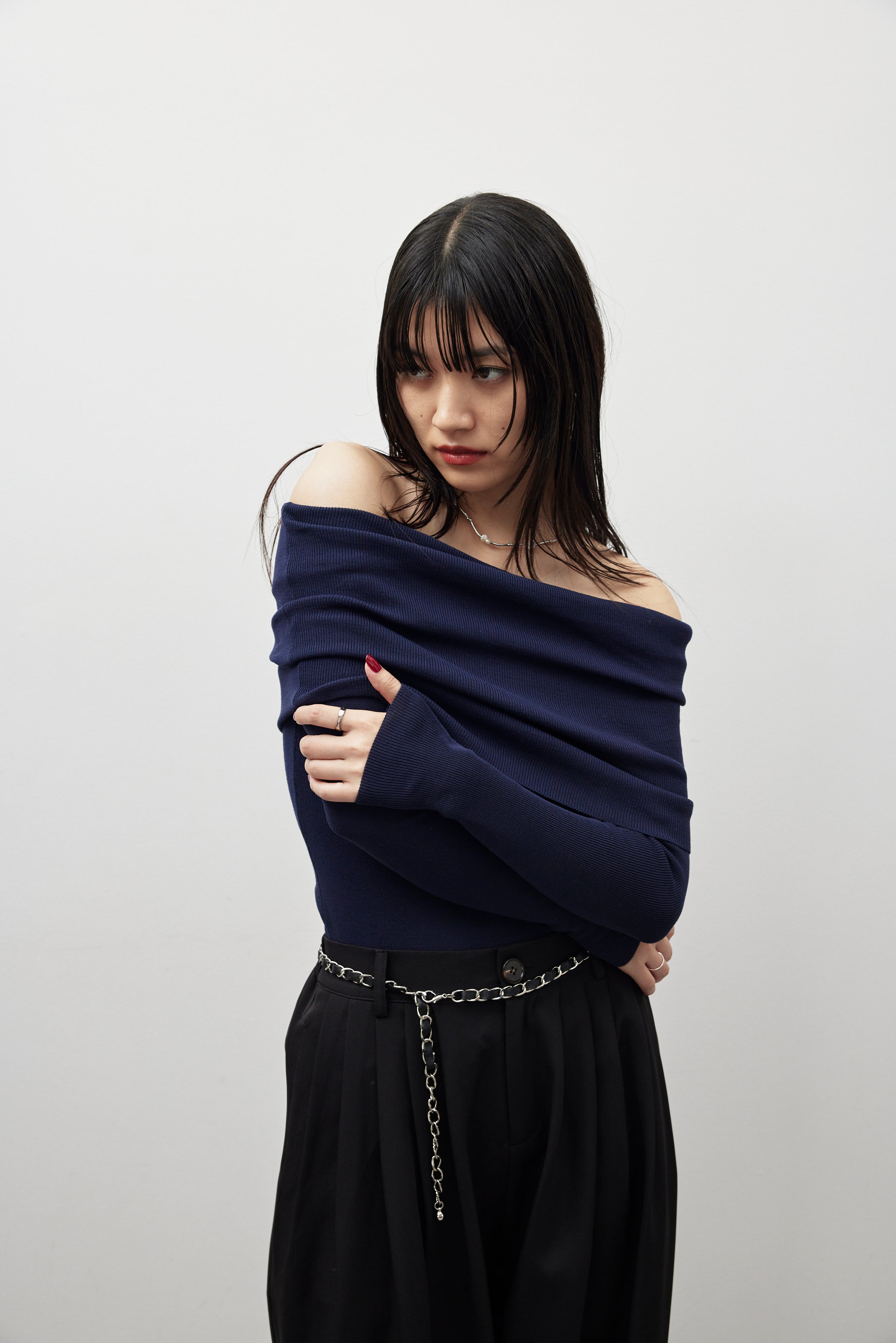 Off-shoulder knit tops