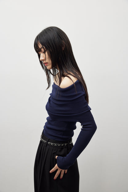 Off-shoulder knit tops