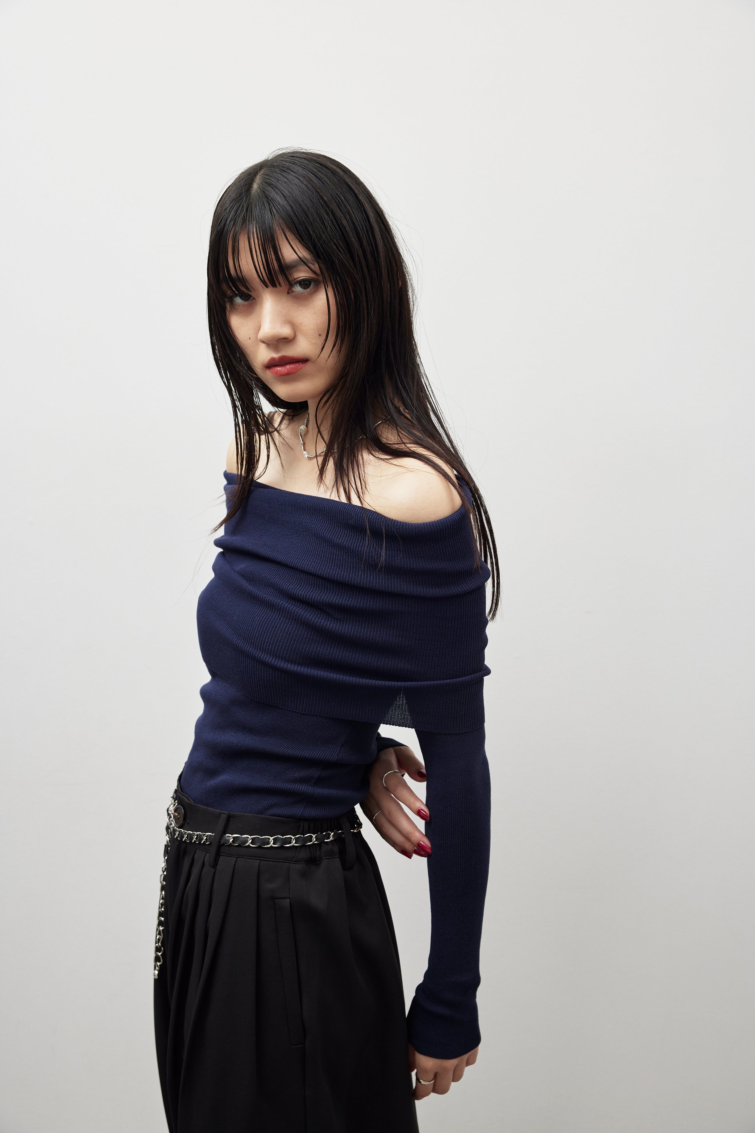 Off-shoulder knit tops