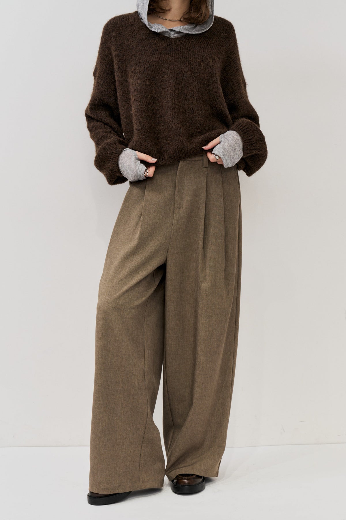 2-tuck wide pants