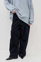 Corduroy roll up curved pants