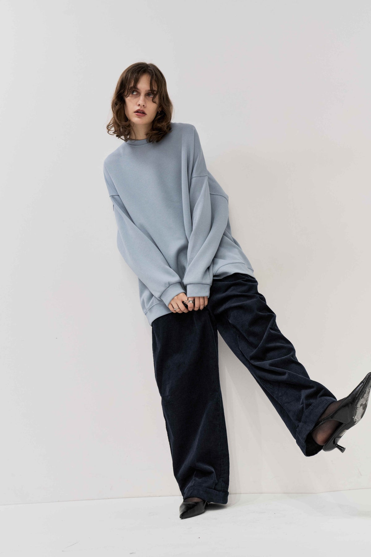 Corduroy roll up curved pants