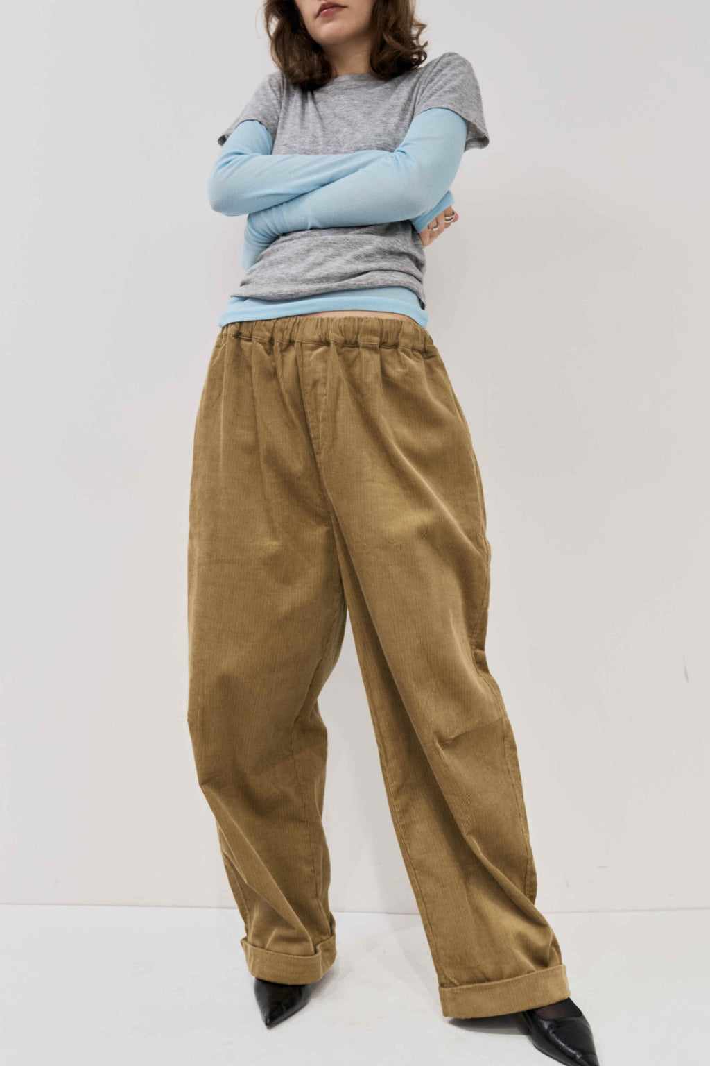 Corduroy roll up curved pants