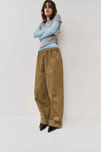 Corduroy roll up curved pants