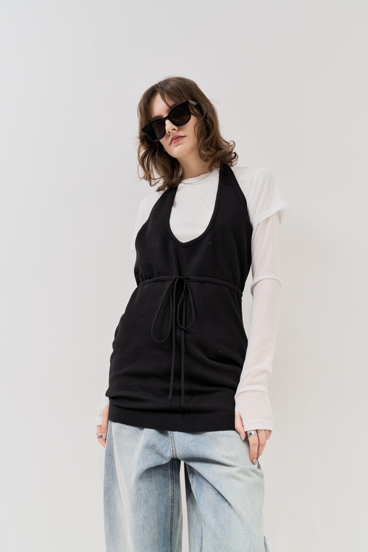 Halter neck knit tops