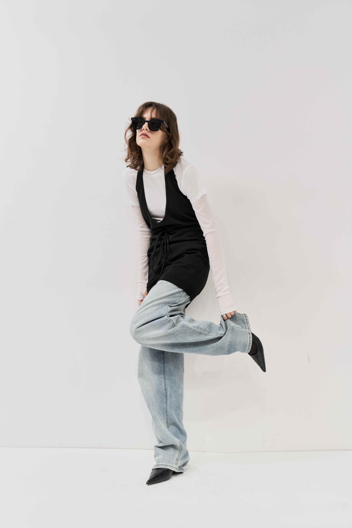 Halter neck knit tops