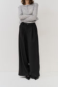 2-tuck wide pants