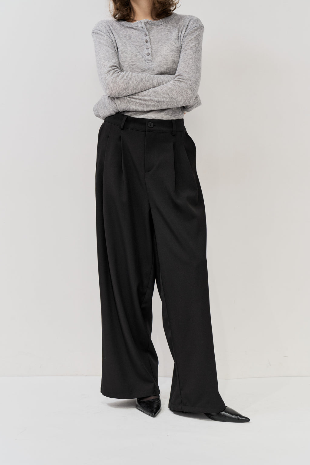 2-tuck wide pants