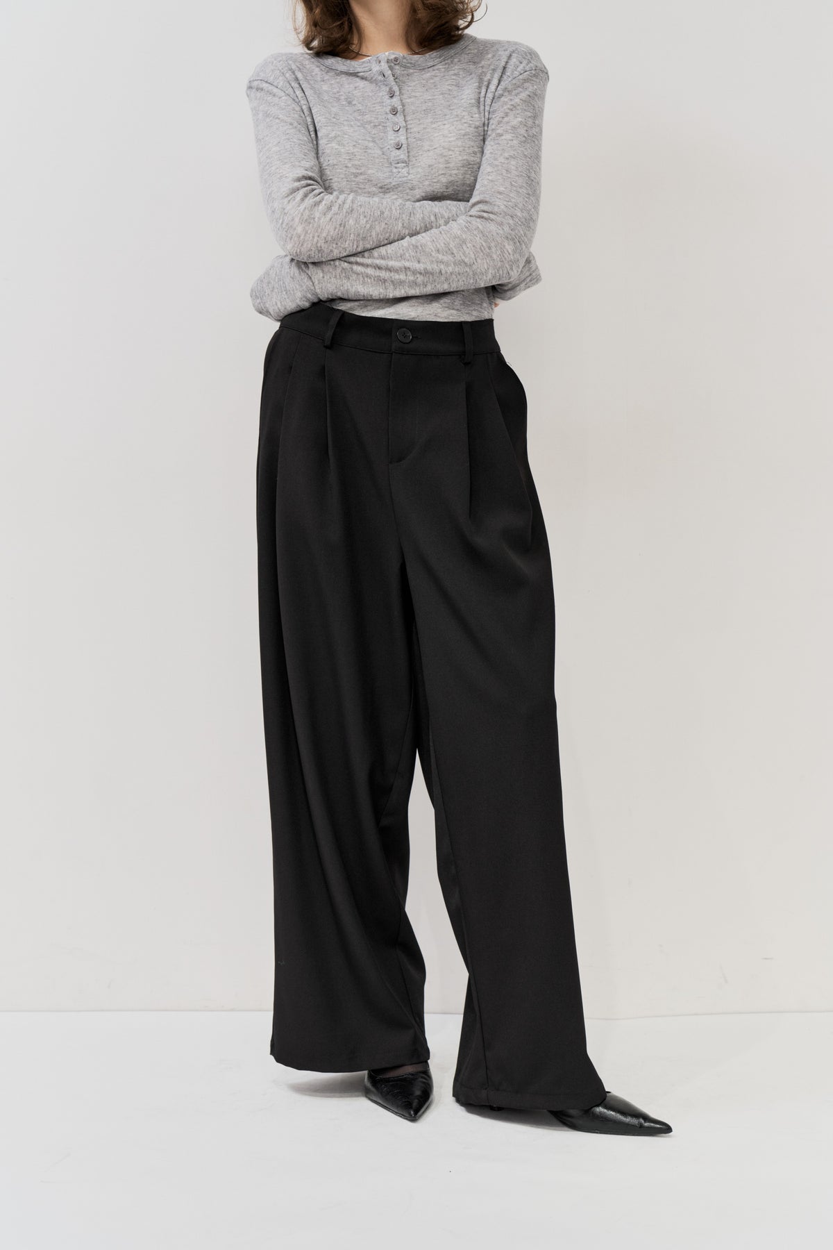 2-tuck wide pants