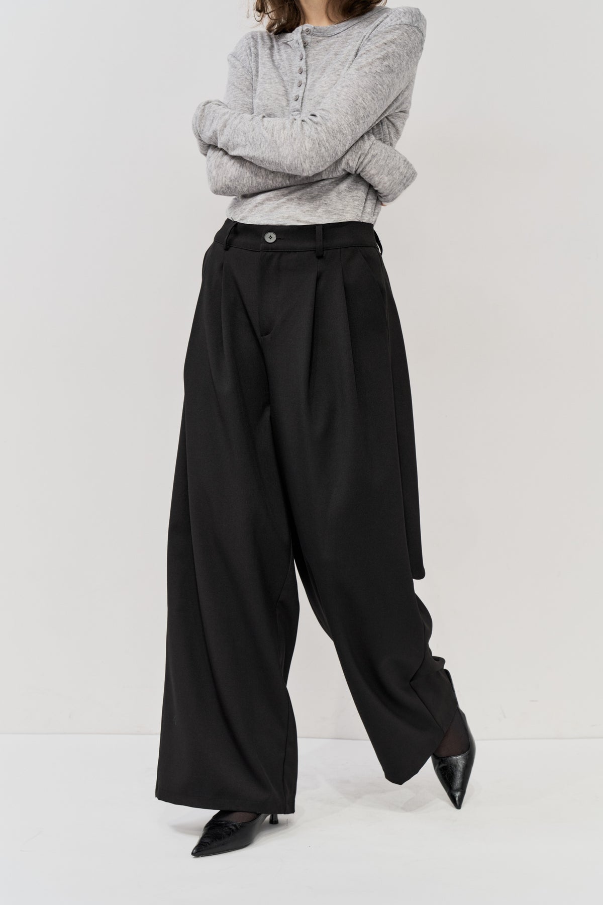 2-tuck wide pants