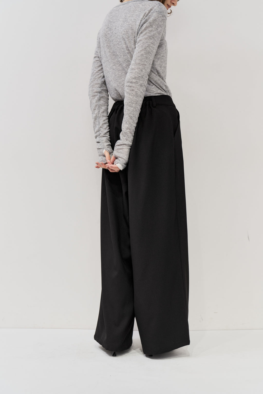 2-tuck wide pants