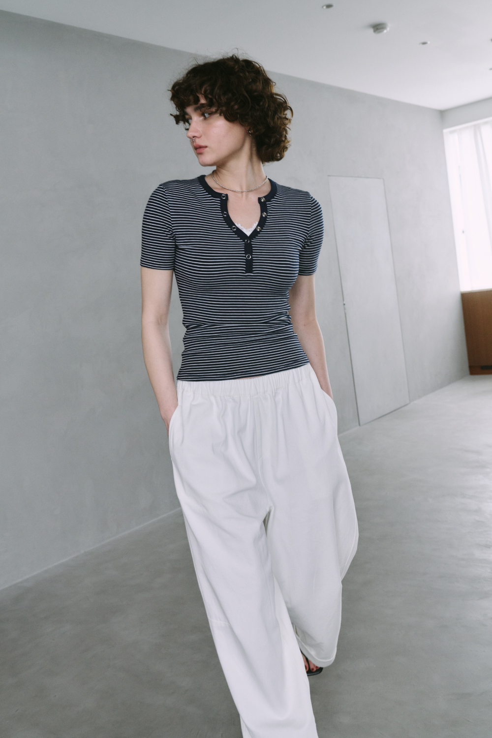 Snap button henry neck border TEE