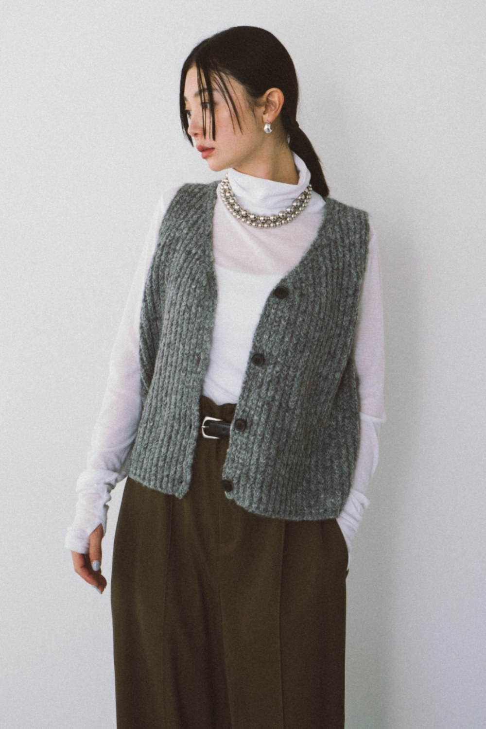 Front button knit vest