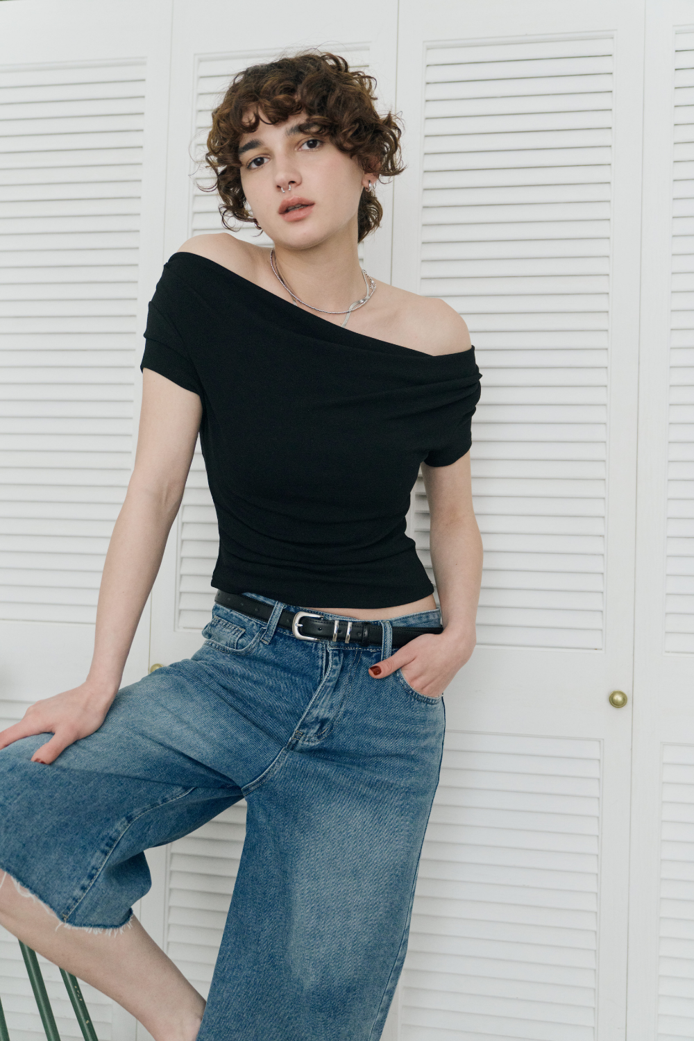 Draped off-shoulder TEE