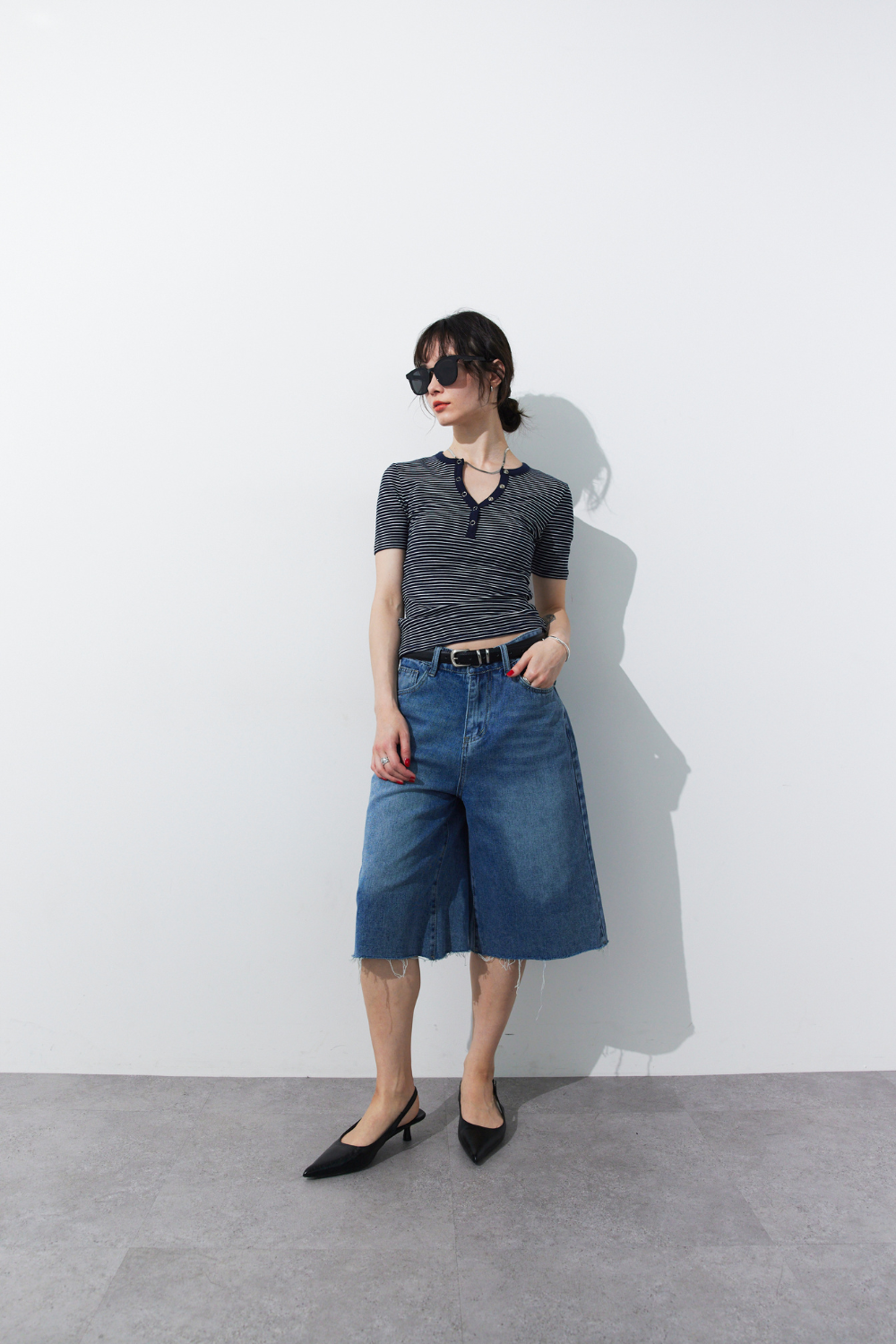 Snap button henry neck border TEE