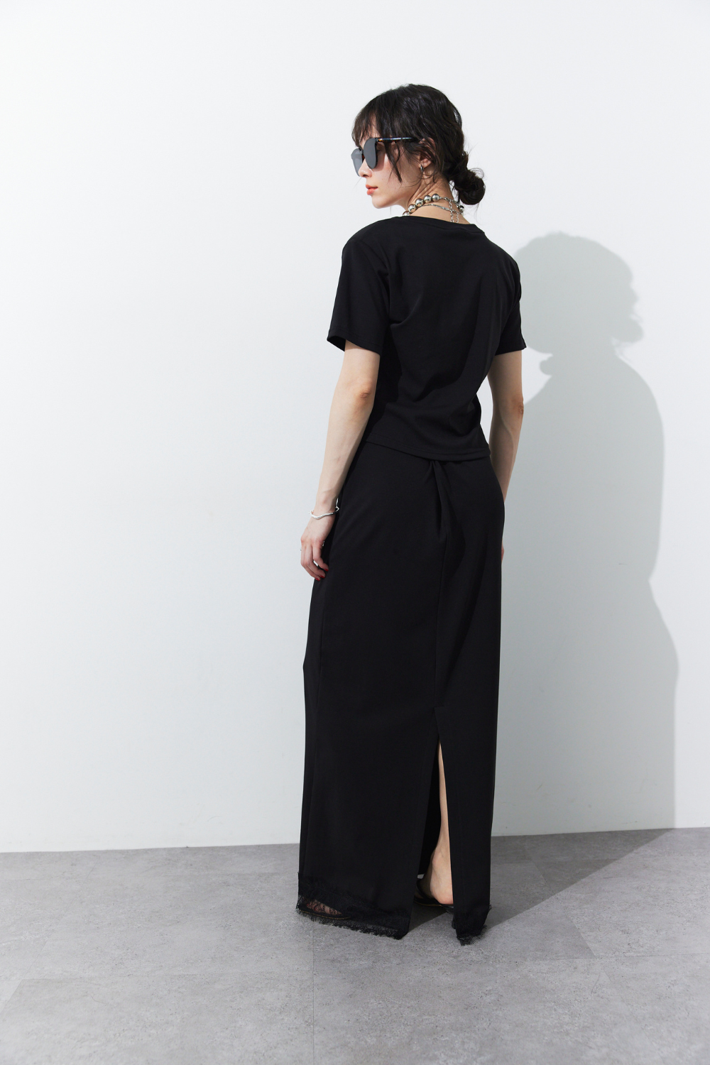 Lace hem long skirt