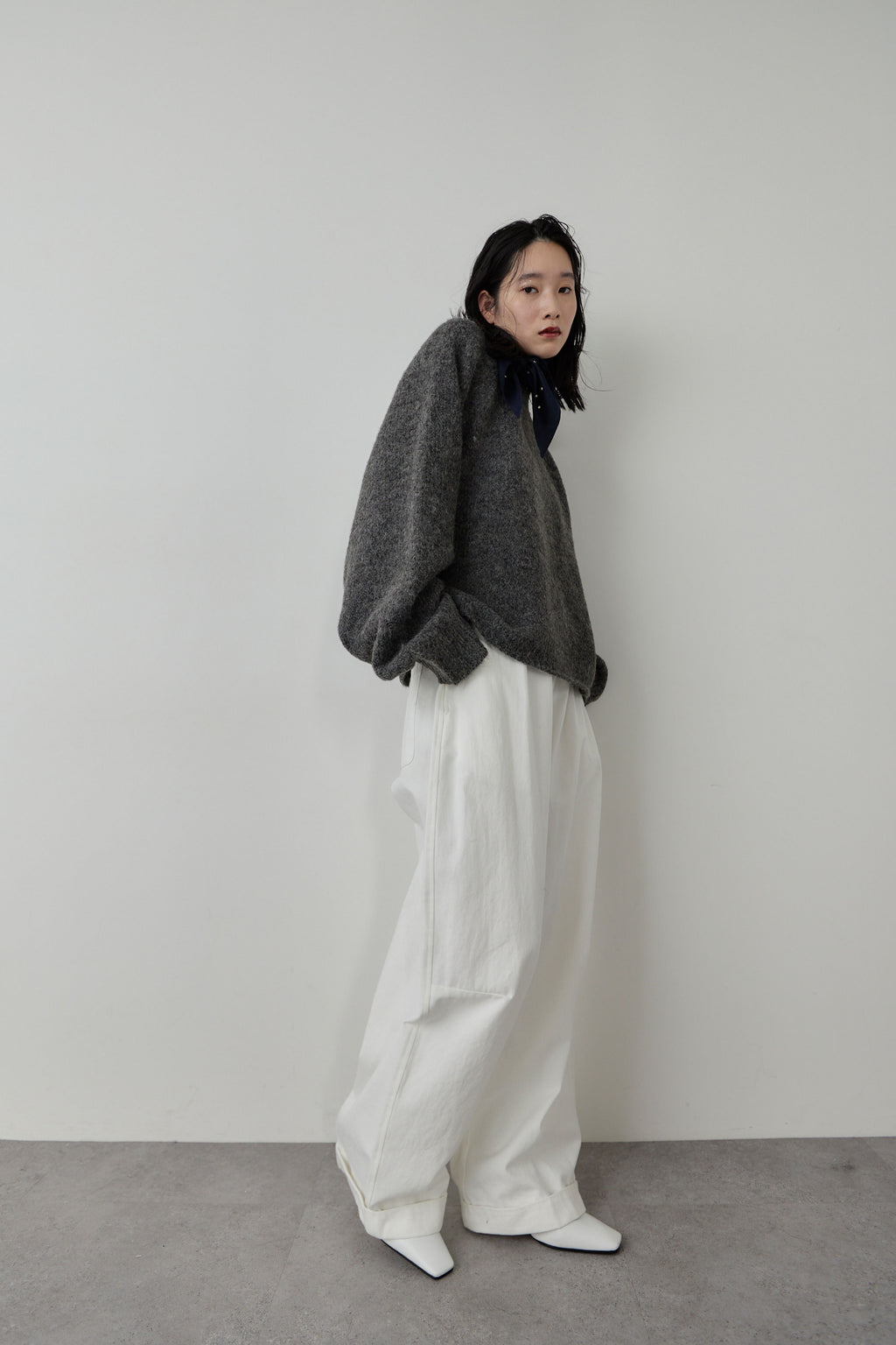 Cotton roll-up curved pants