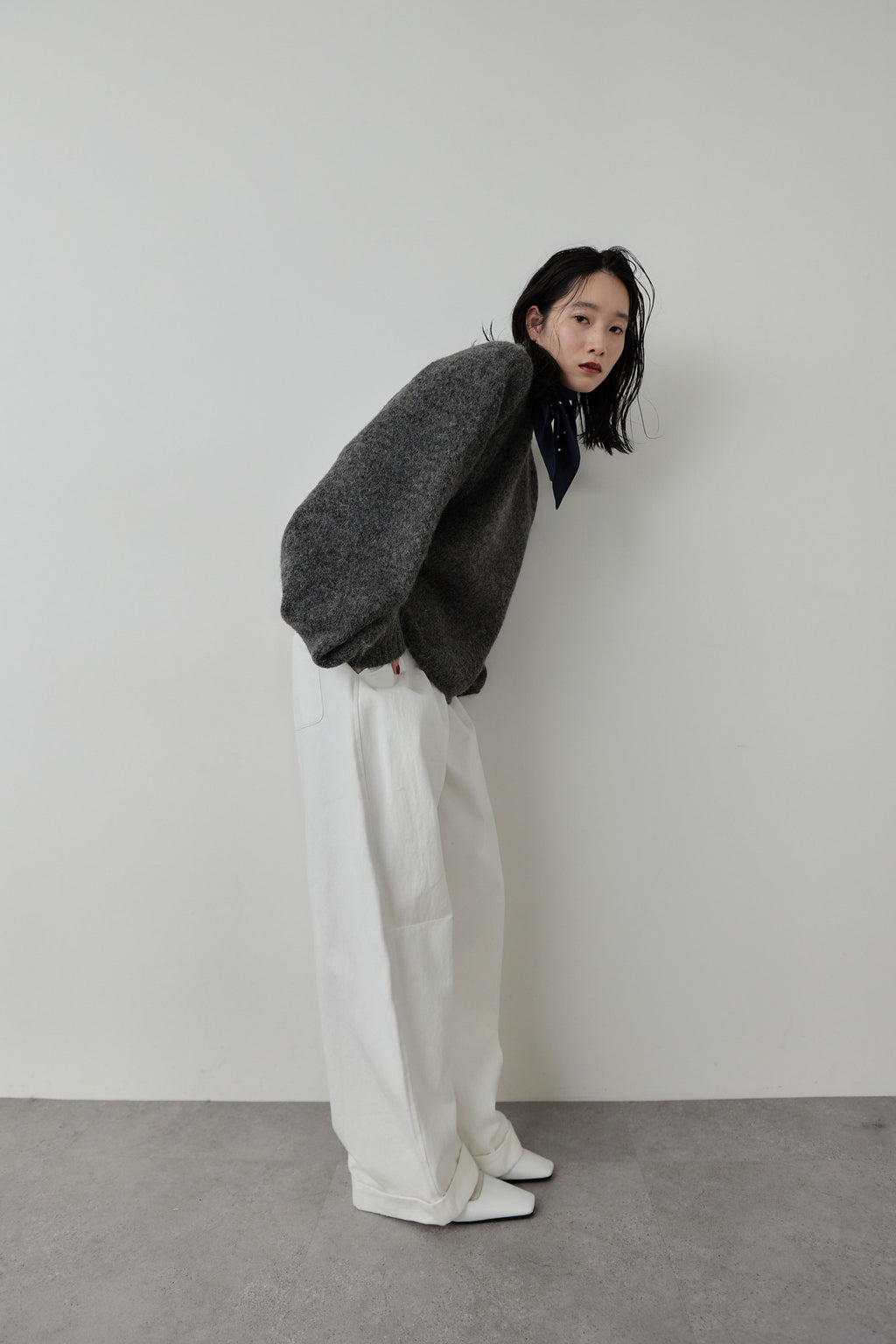 Cotton roll-up curved pants