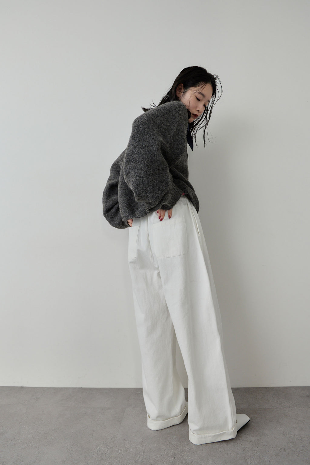 Cotton roll-up curved pants