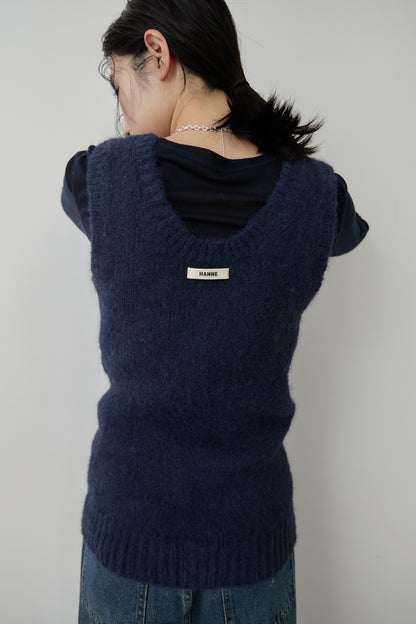 Mohair like knit vest