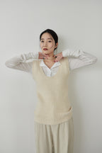 Mohair like knit vest