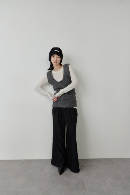 Mohair like knit vest
