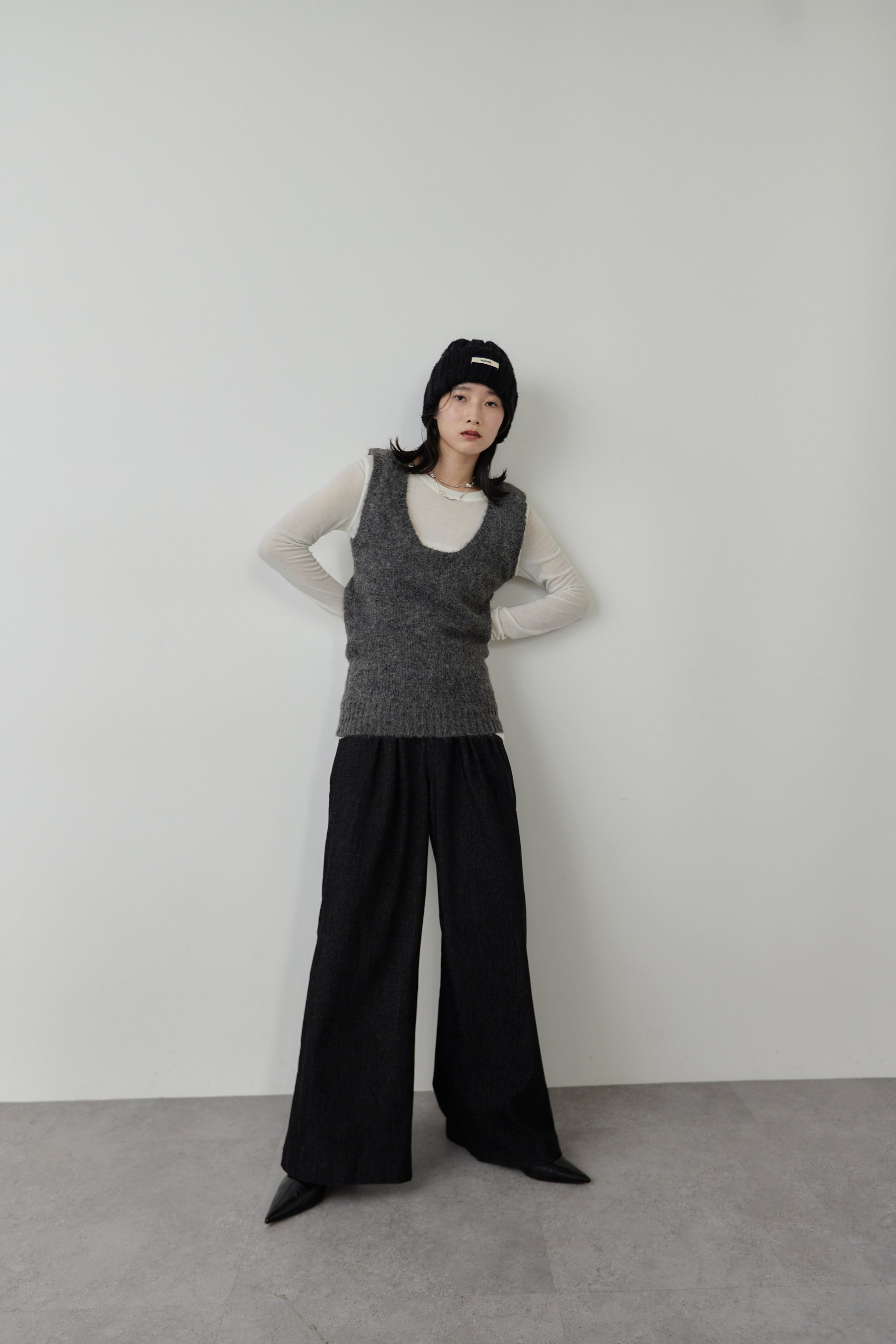 Mohair like knit vest