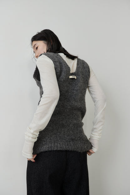 Mohair like knit vest