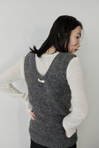 Mohair like knit vest