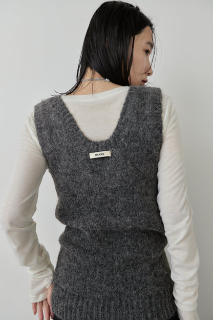 Mohair like knit vest