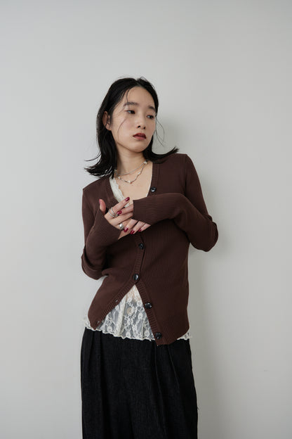 Front-button v-neck rib knit
