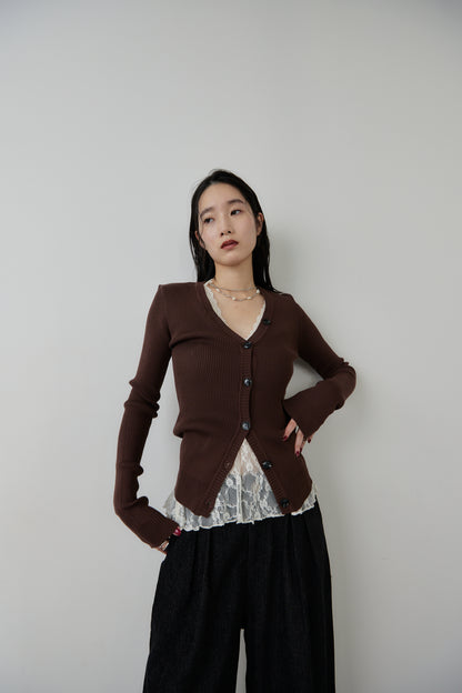 Front-button v-neck rib knit