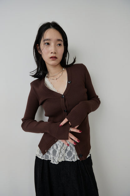 Front-button v-neck rib knit