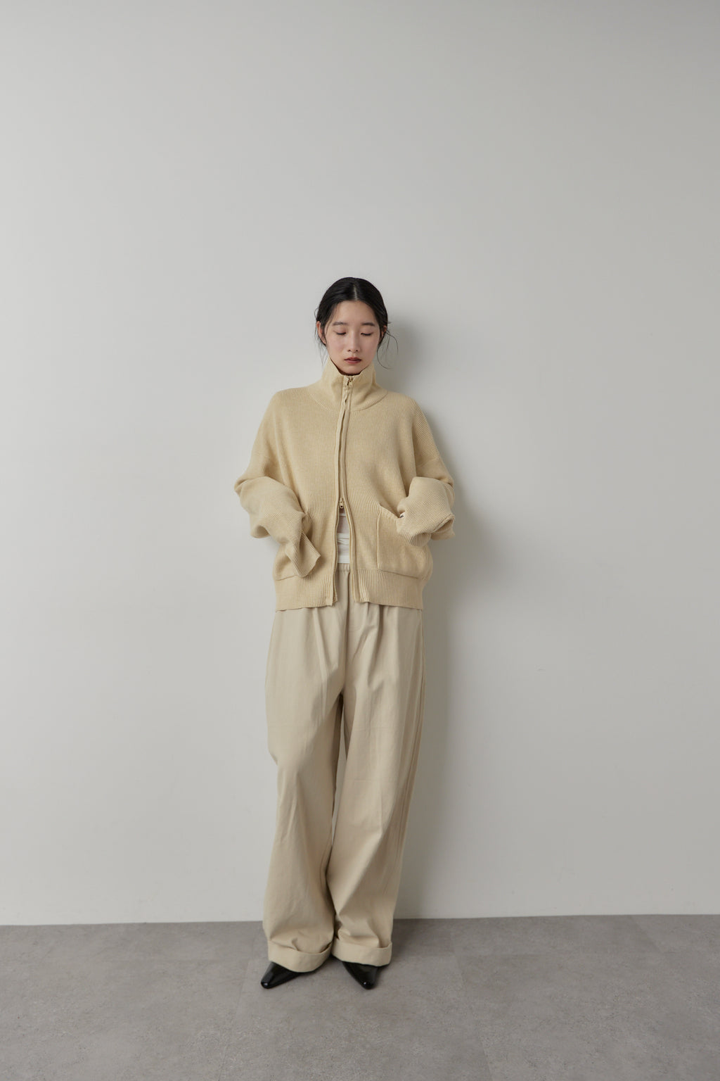 Cotton roll-up curved pants