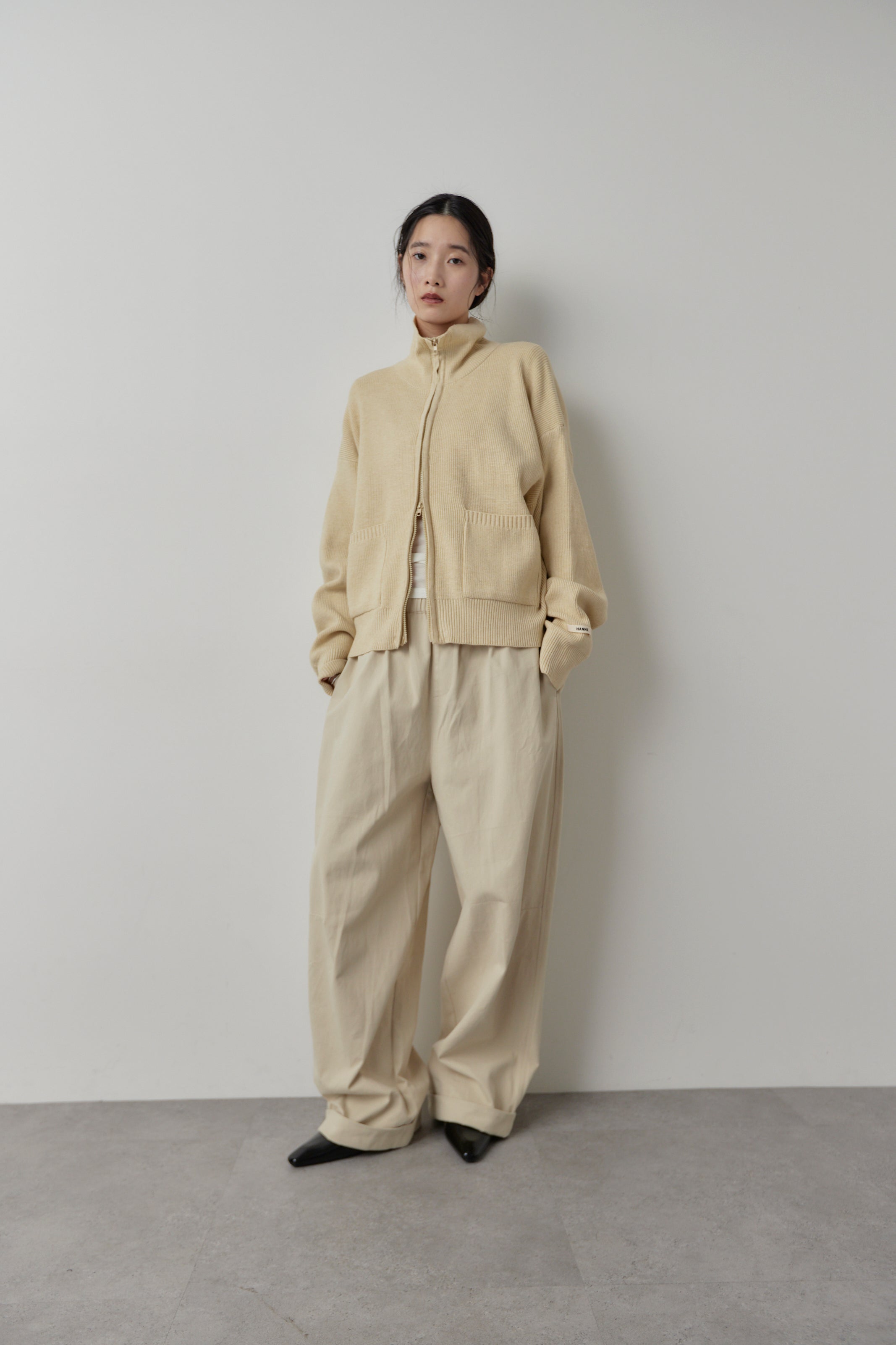 Cotton roll-up curved pants