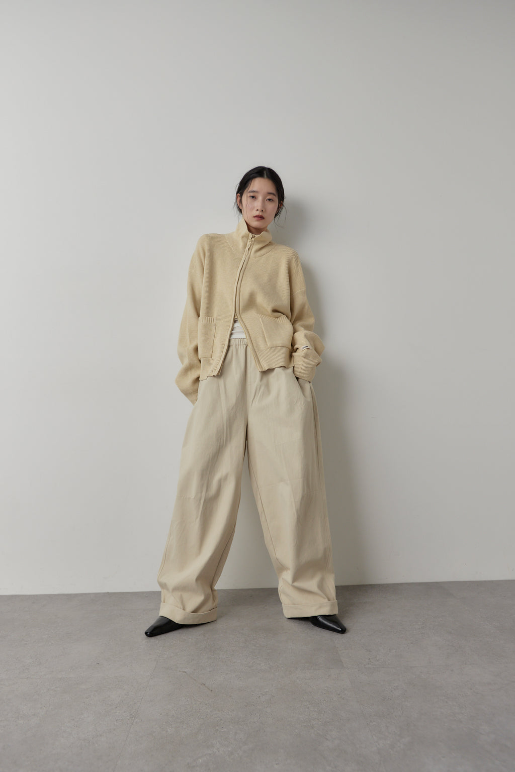 Cotton roll-up curved pants