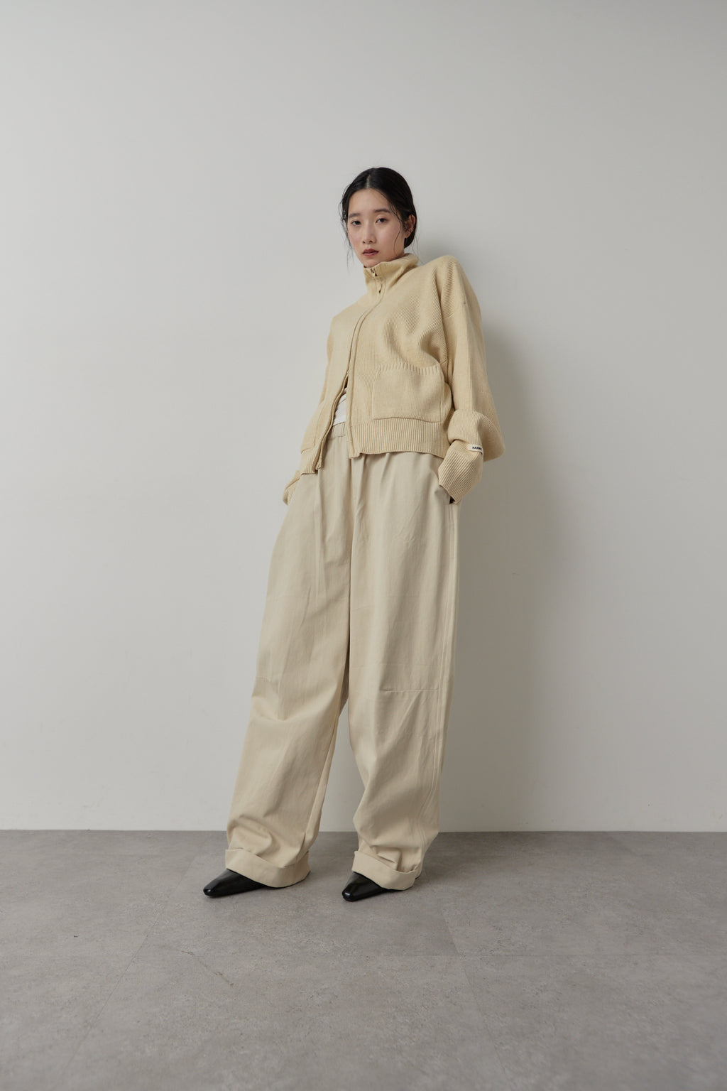 Cotton roll-up curved pants